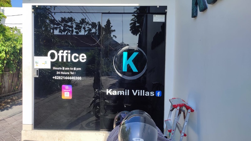 Pasang kaca film kantor Gianyar